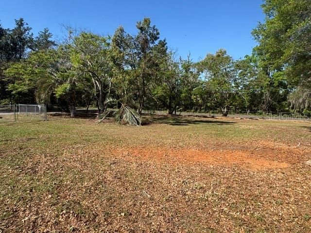For Sale: $175,000 (2 beds, 1 baths, 684 Square Feet)