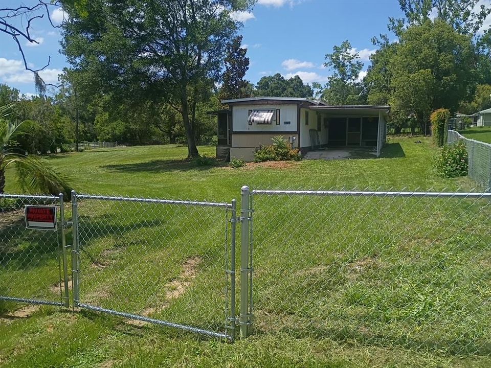 For Sale: $175,000 (2 beds, 1 baths, 684 Square Feet)