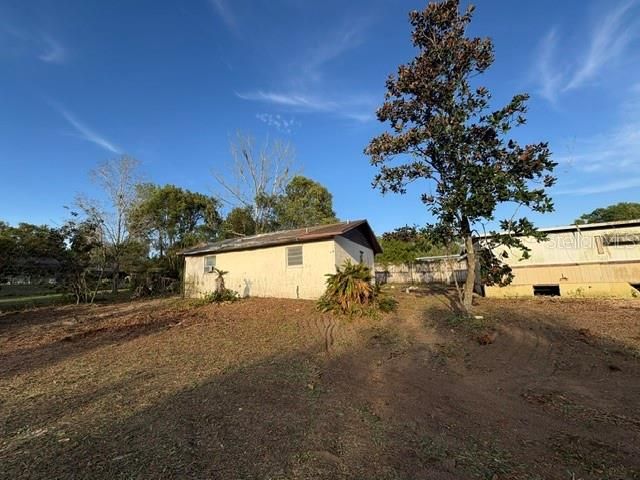 For Sale: $175,000 (2 beds, 1 baths, 684 Square Feet)