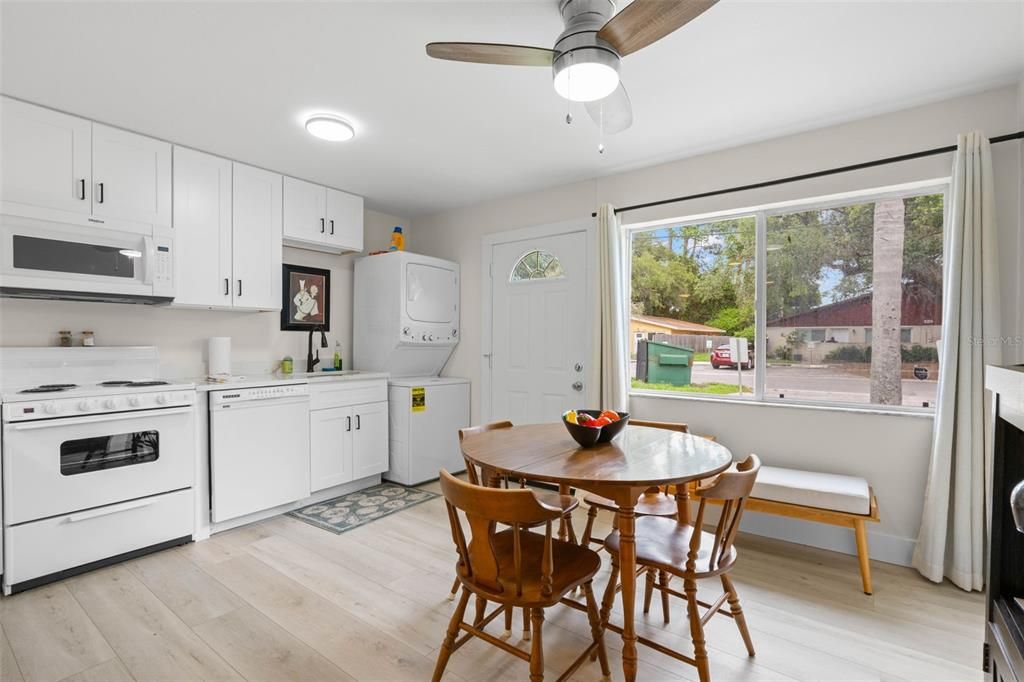For Sale: $725,000 (6 beds, 0 baths, 1844 Square Feet)