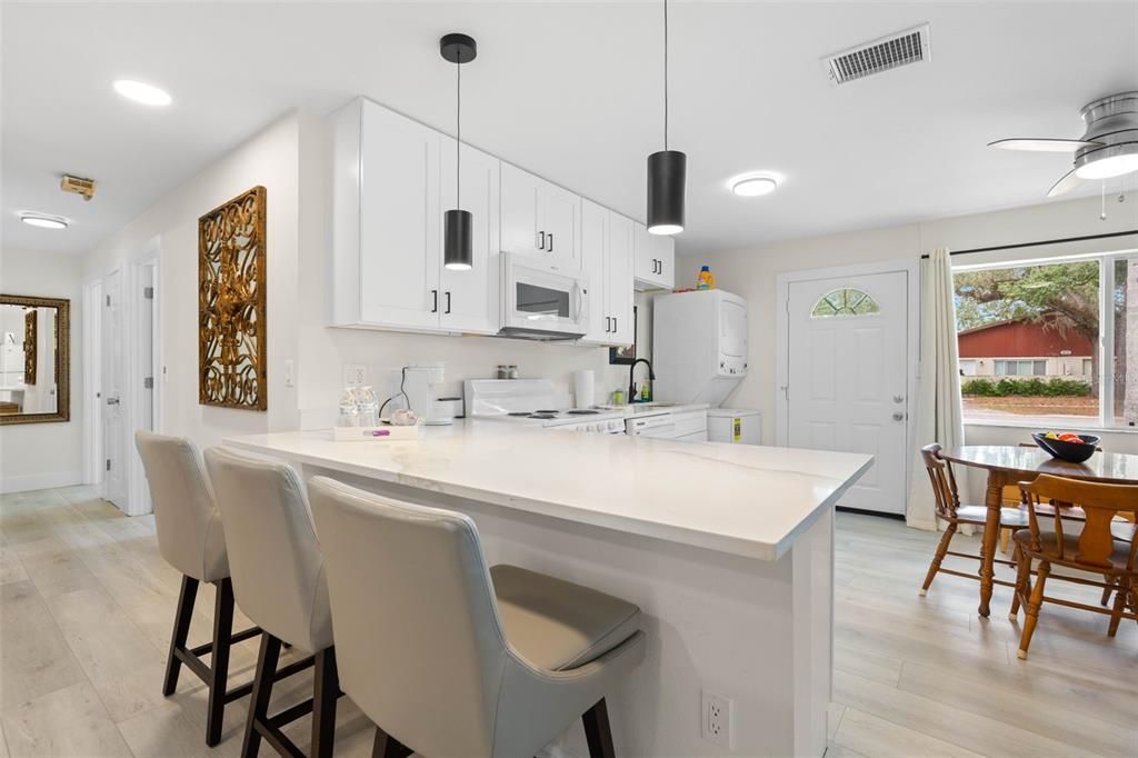 For Sale: $725,000 (6 beds, 0 baths, 1844 Square Feet)