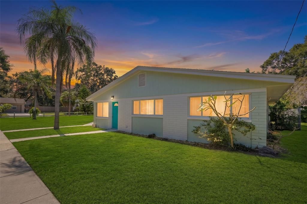 For Sale: $725,000 (6 beds, 0 baths, 1844 Square Feet)