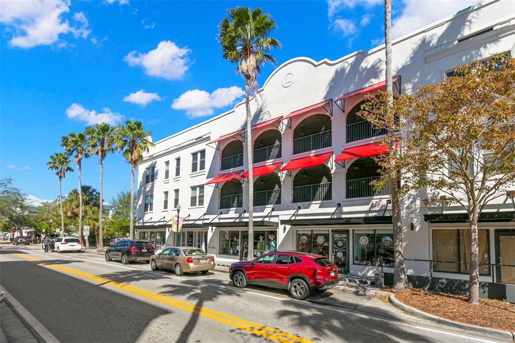 For Sale: $725,000 (6 beds, 0 baths, 1844 Square Feet)
