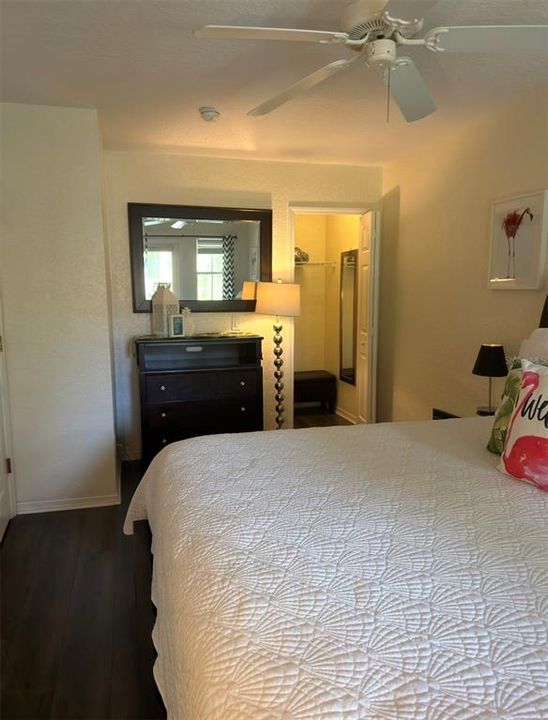 For Sale: $245,000 (3 beds, 3 baths, 1492 Square Feet)