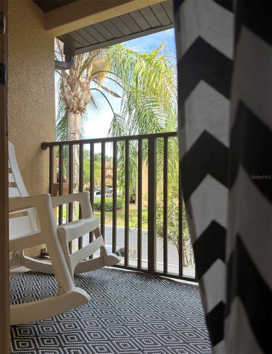 For Sale: $245,000 (3 beds, 3 baths, 1492 Square Feet)