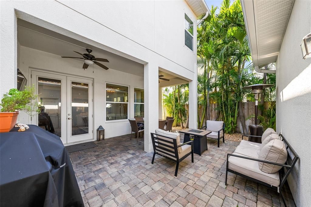 For Rent: $5,500 (3 beds, 2 baths, 2160 Square Feet)