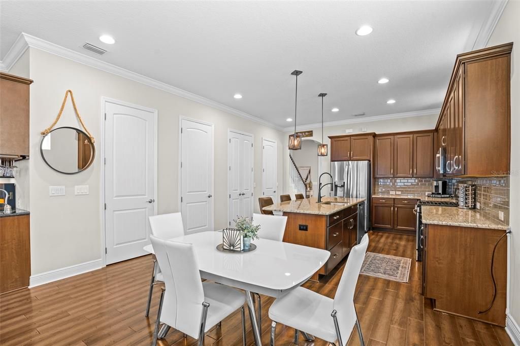 For Rent: $5,500 (3 beds, 2 baths, 2160 Square Feet)