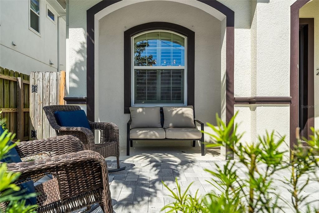 For Rent: $5,500 (3 beds, 2 baths, 2160 Square Feet)