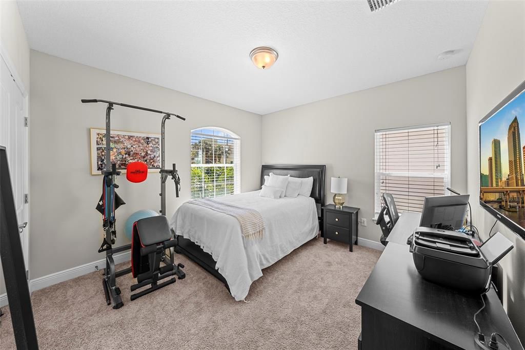 For Rent: $5,500 (3 beds, 2 baths, 2160 Square Feet)