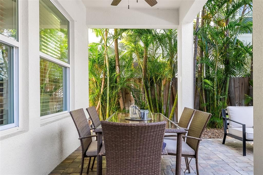 For Rent: $5,500 (3 beds, 2 baths, 2160 Square Feet)