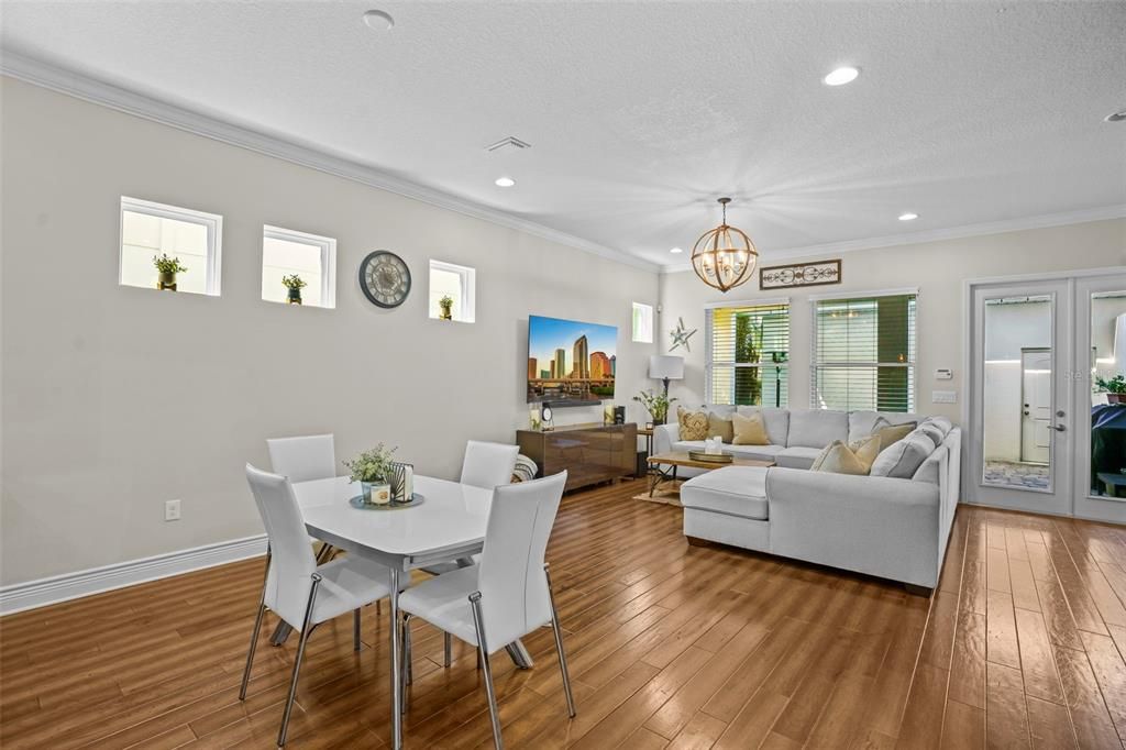 For Rent: $5,500 (3 beds, 2 baths, 2160 Square Feet)