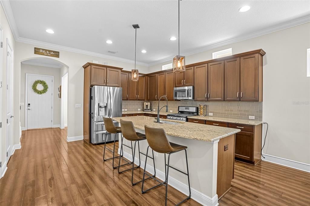 For Rent: $5,500 (3 beds, 2 baths, 2160 Square Feet)