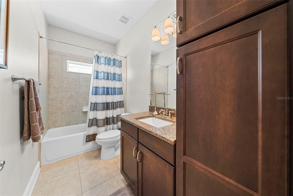 For Rent: $5,500 (3 beds, 2 baths, 2160 Square Feet)