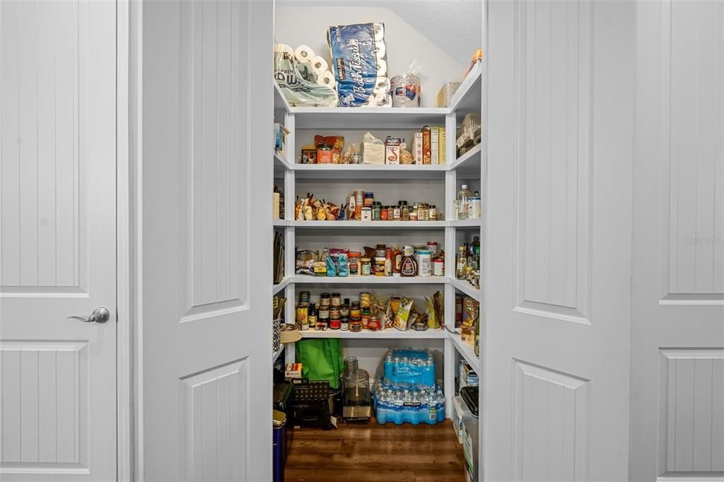 For Rent: $5,500 (3 beds, 2 baths, 2160 Square Feet)