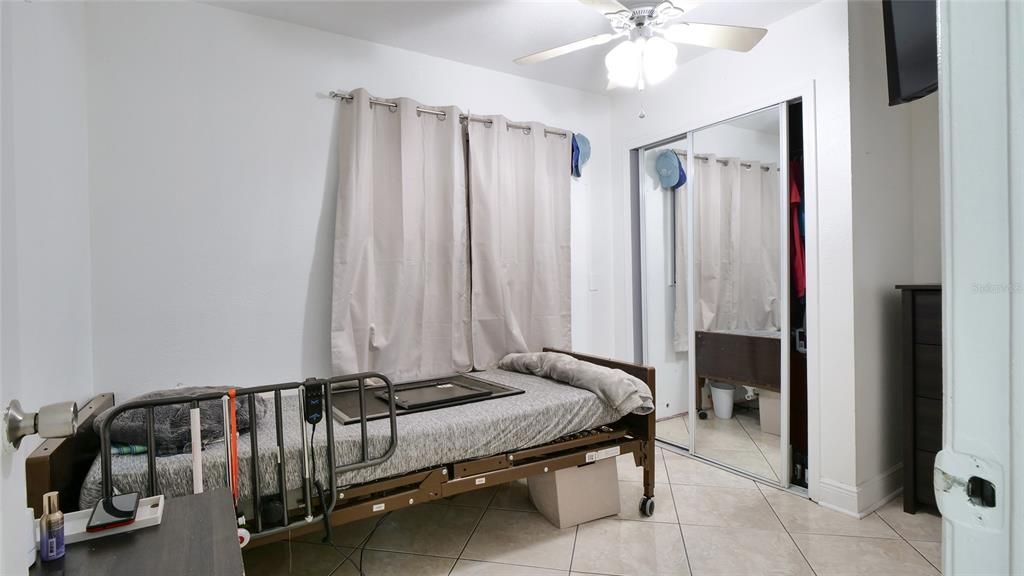 For Sale: $470,000 (5 beds, 4 baths, 1857 Square Feet)