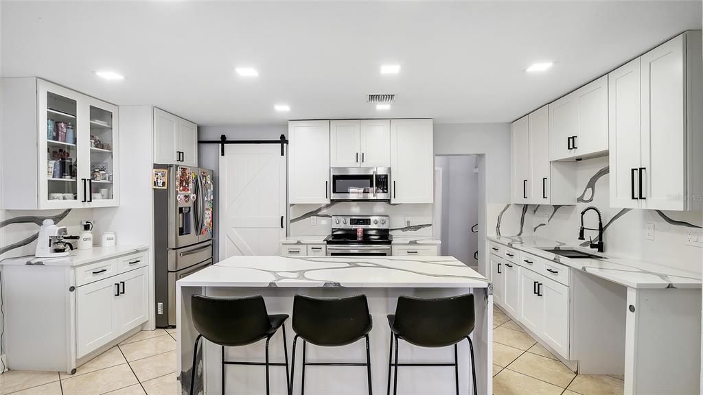 For Sale: $470,000 (5 beds, 4 baths, 1857 Square Feet)
