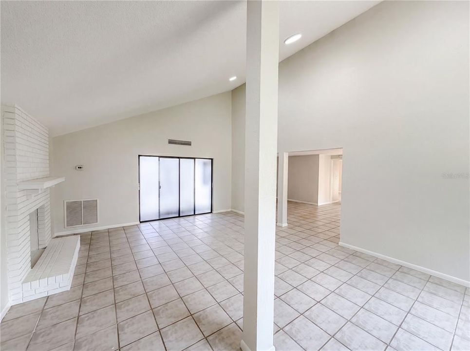 For Sale: $238,000 (2 beds, 2 baths, 1528 Square Feet)