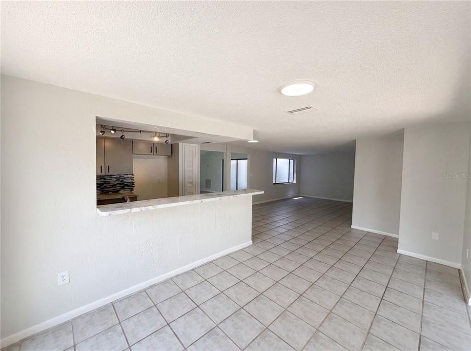 For Sale: $238,000 (2 beds, 2 baths, 1528 Square Feet)