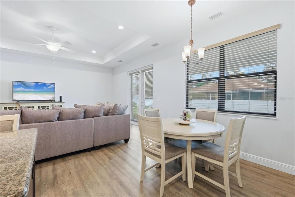 For Sale: $374,900 (3 beds, 2 baths, 1692 Square Feet)