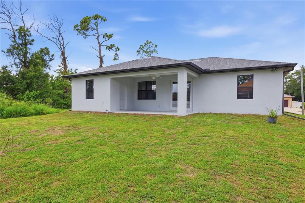 For Sale: $374,900 (3 beds, 2 baths, 1692 Square Feet)