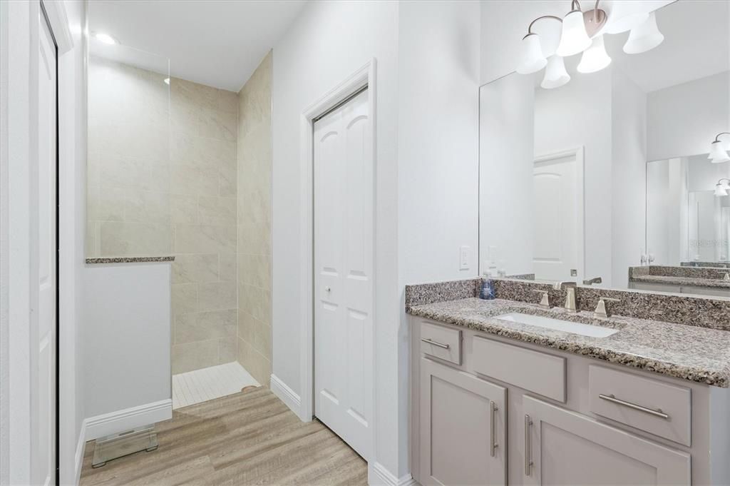 For Sale: $374,900 (3 beds, 2 baths, 1692 Square Feet)