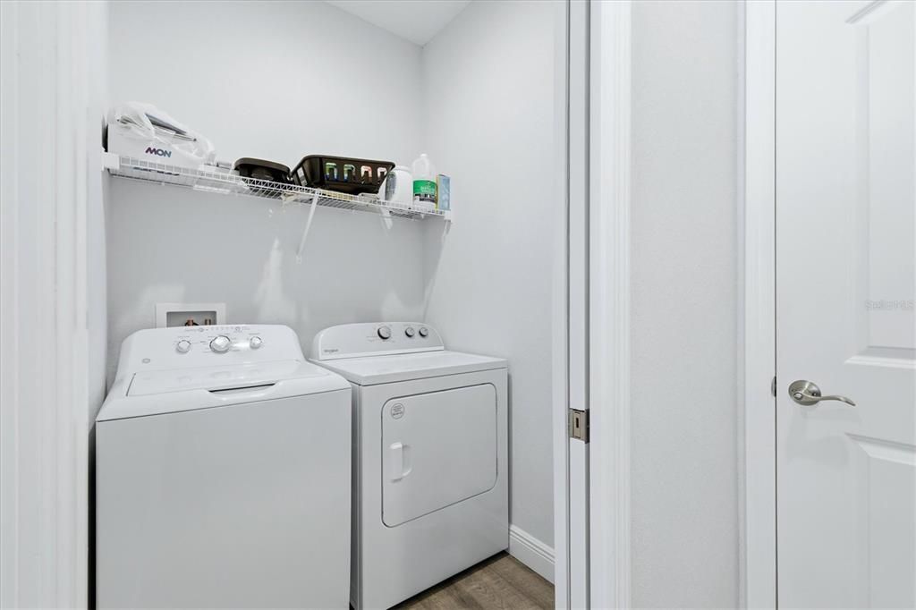 For Sale: $374,900 (3 beds, 2 baths, 1692 Square Feet)