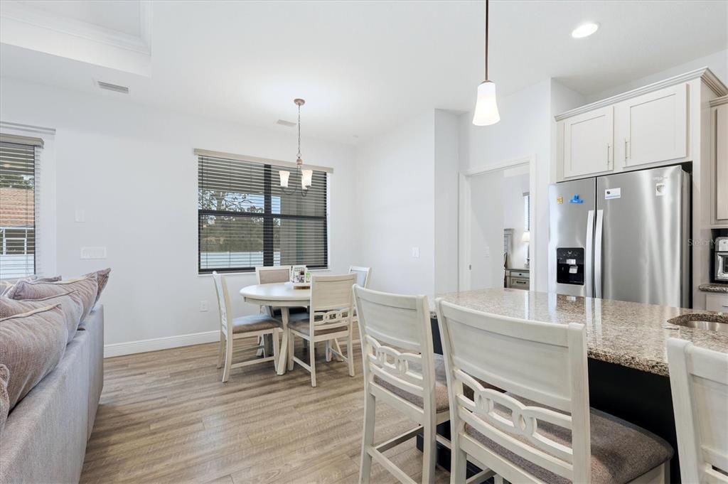 For Sale: $374,900 (3 beds, 2 baths, 1692 Square Feet)