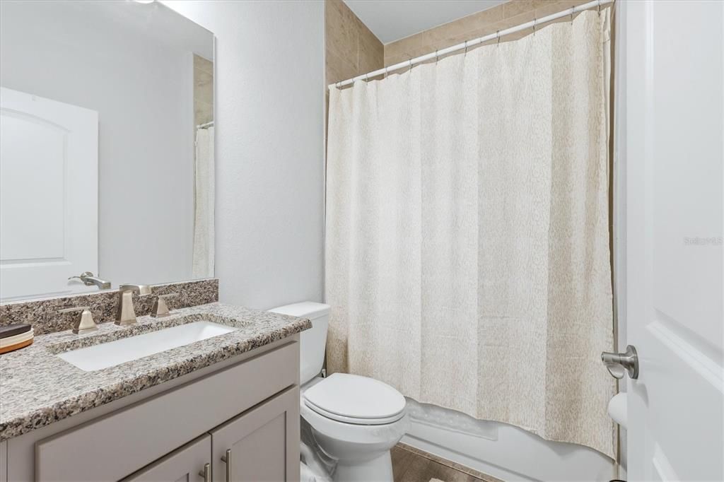 For Sale: $374,900 (3 beds, 2 baths, 1692 Square Feet)