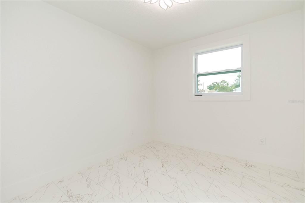 For Sale: $410,000 (4 beds, 2 baths, 1360 Square Feet)