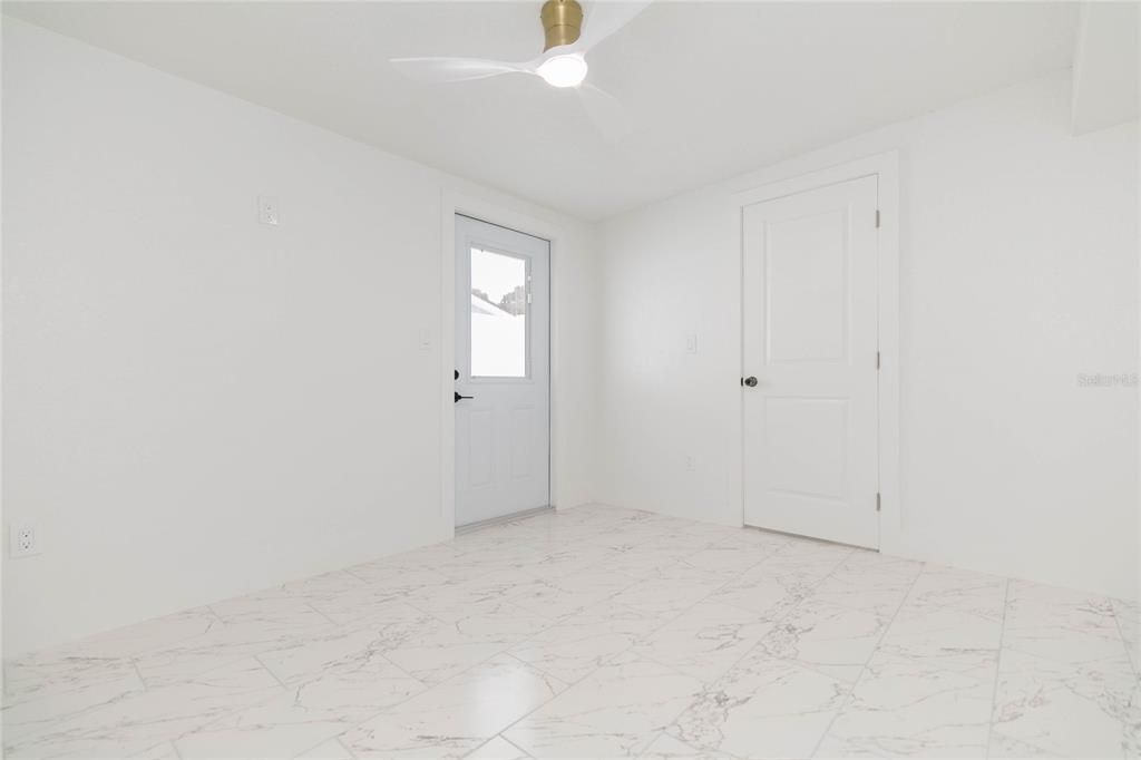 For Sale: $410,000 (4 beds, 2 baths, 1360 Square Feet)