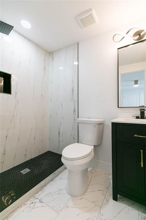 For Sale: $410,000 (4 beds, 2 baths, 1360 Square Feet)