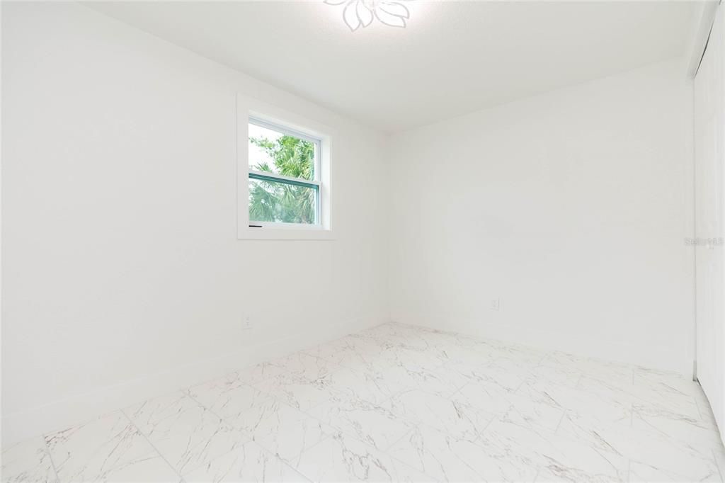 For Sale: $410,000 (4 beds, 2 baths, 1360 Square Feet)