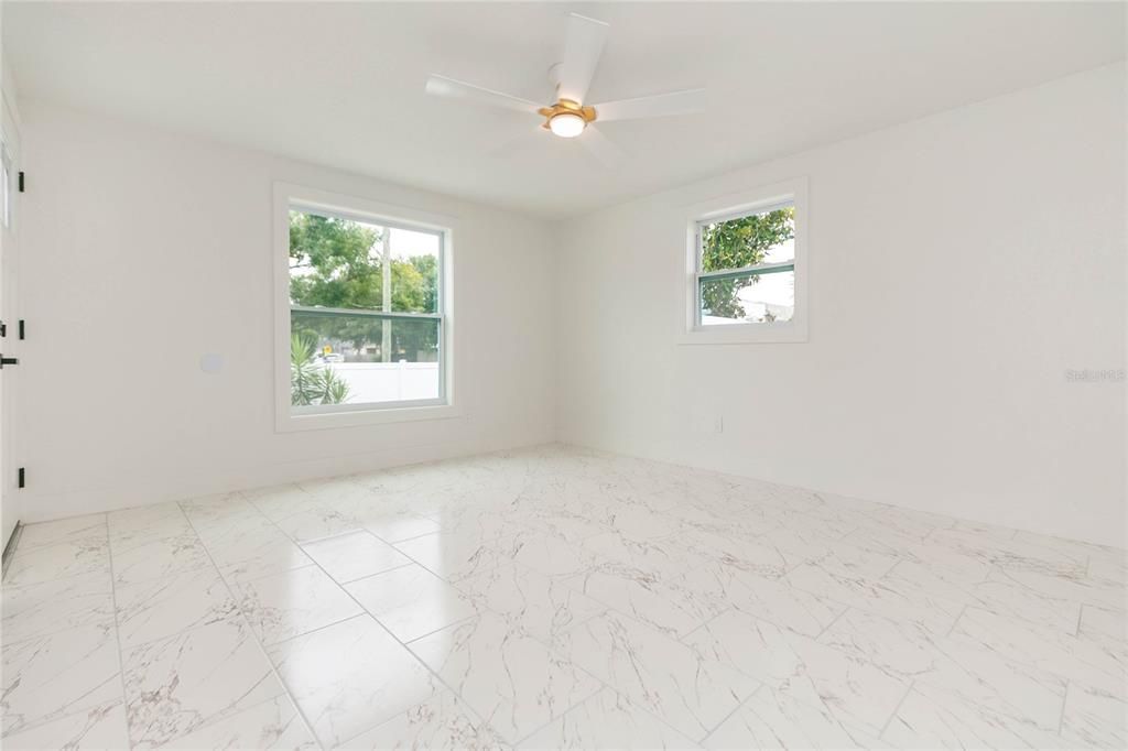 For Sale: $410,000 (4 beds, 2 baths, 1360 Square Feet)