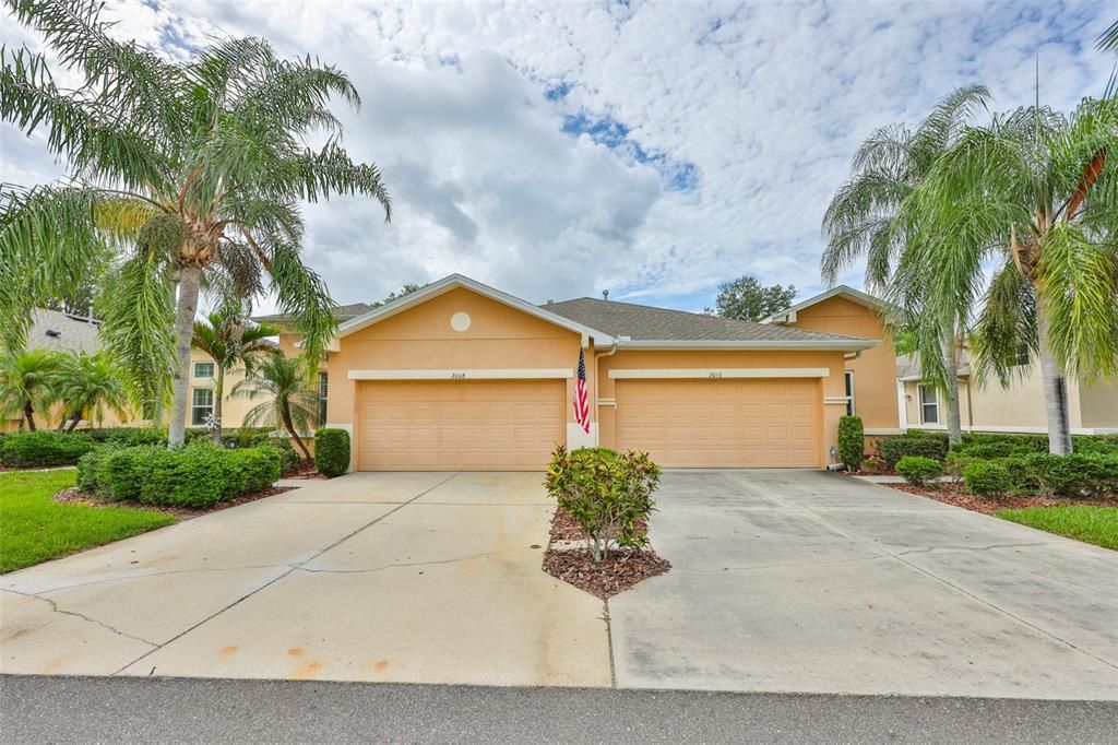 For Sale: $199,000 (2 beds, 2 baths, 1206 Square Feet)