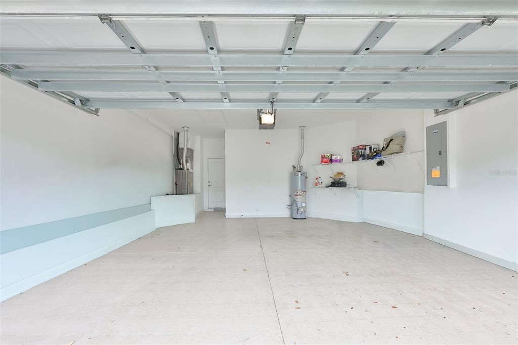 For Sale: $199,000 (2 beds, 2 baths, 1206 Square Feet)
