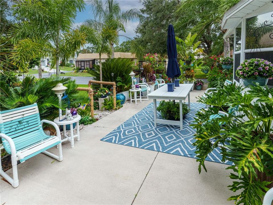 For Sale: $298,000 (2 beds, 2 baths, 1357 Square Feet)