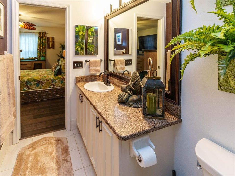 For Sale: $298,000 (2 beds, 2 baths, 1357 Square Feet)