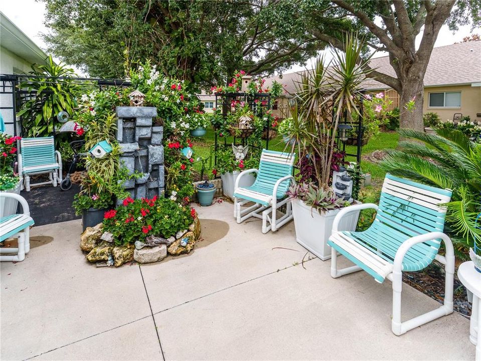For Sale: $298,000 (2 beds, 2 baths, 1357 Square Feet)