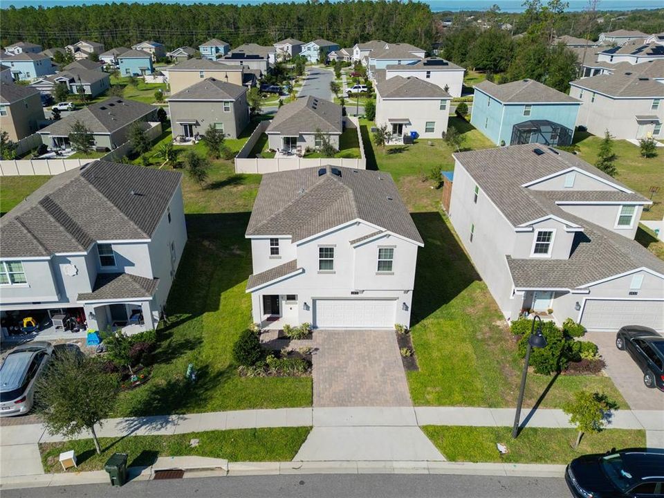 For Rent: $2,500 (3 beds, 1 baths, 1697 Square Feet)
