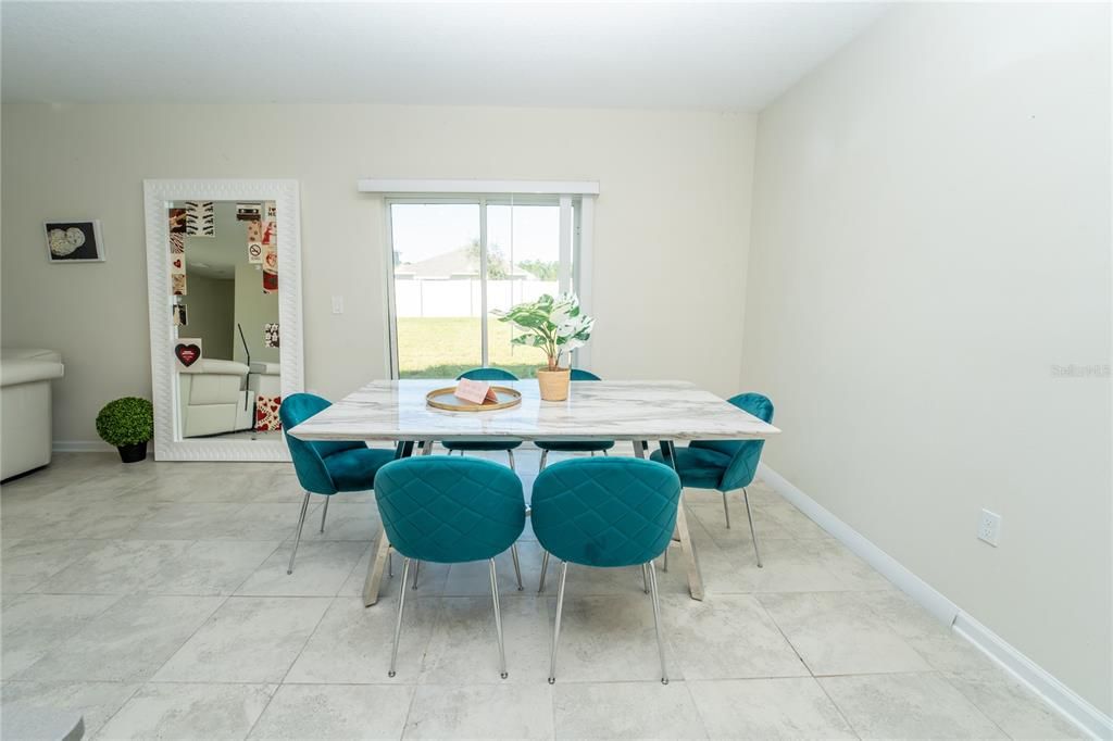 For Rent: $2,500 (3 beds, 1 baths, 1697 Square Feet)
