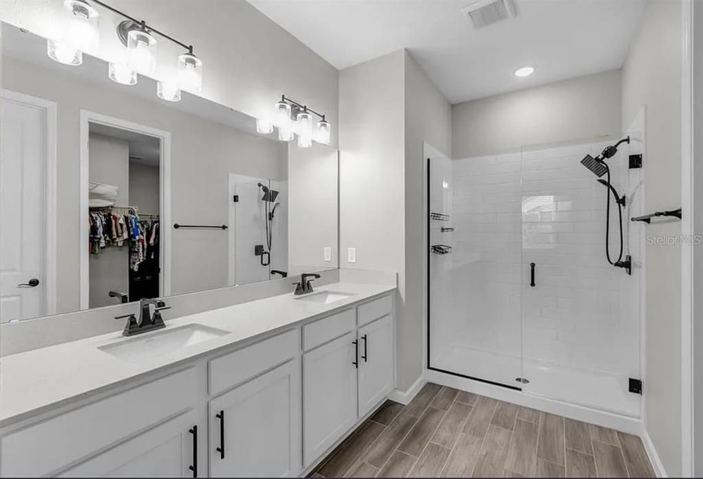 For Sale: $480,000 (4 beds, 3 baths, 2244 Square Feet)