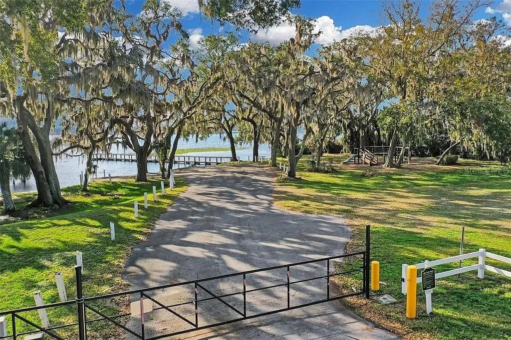 For Sale: $480,000 (4 beds, 3 baths, 2244 Square Feet)