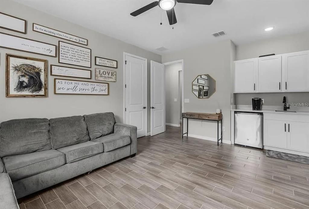 For Sale: $480,000 (4 beds, 3 baths, 2244 Square Feet)