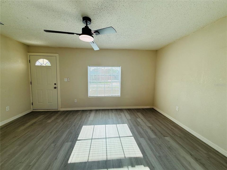 For Rent: $1,845 (2 beds, 1 baths, 1176 Square Feet)