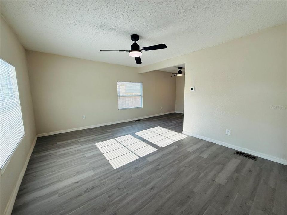 For Rent: $1,845 (2 beds, 1 baths, 1176 Square Feet)