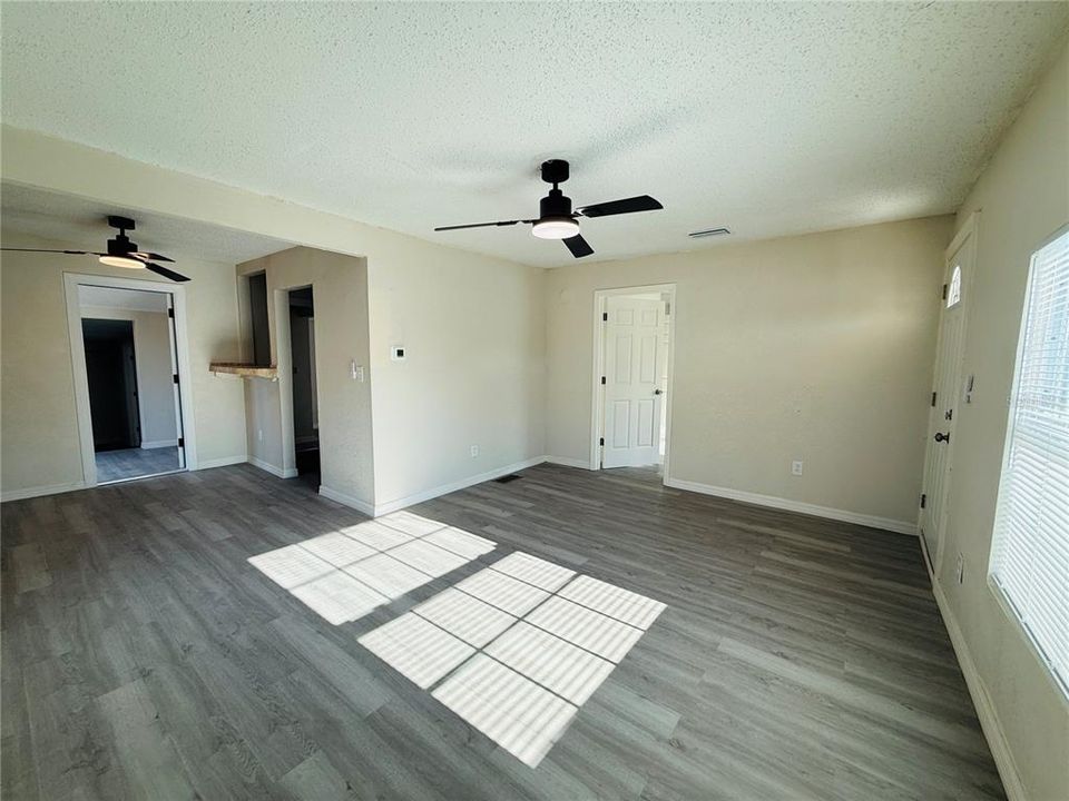 For Rent: $1,845 (2 beds, 1 baths, 1176 Square Feet)