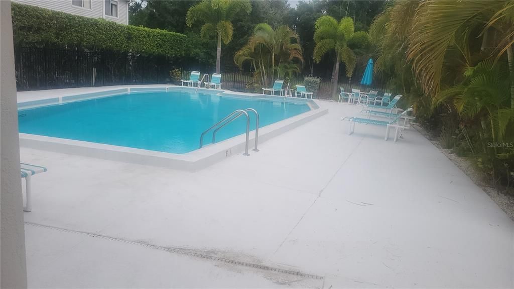 For Sale: $169,900 (2 beds, 2 baths, 970 Square Feet)
