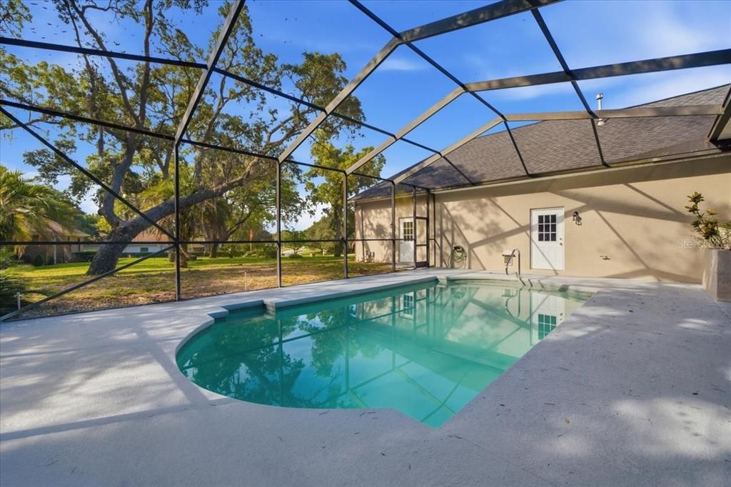 En Venta: $595,000 (4 camas, 3 baños, 3263 Pies cuadrados)