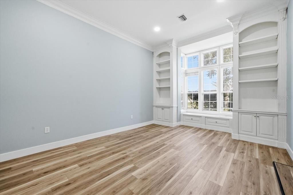 En Venta: $595,000 (4 camas, 3 baños, 3263 Pies cuadrados)