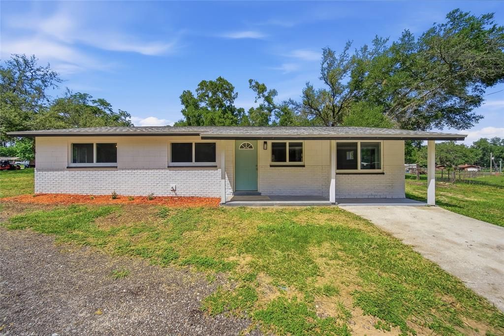 For Sale: $259,000 (4 beds, 1 baths, 1115 Square Feet)